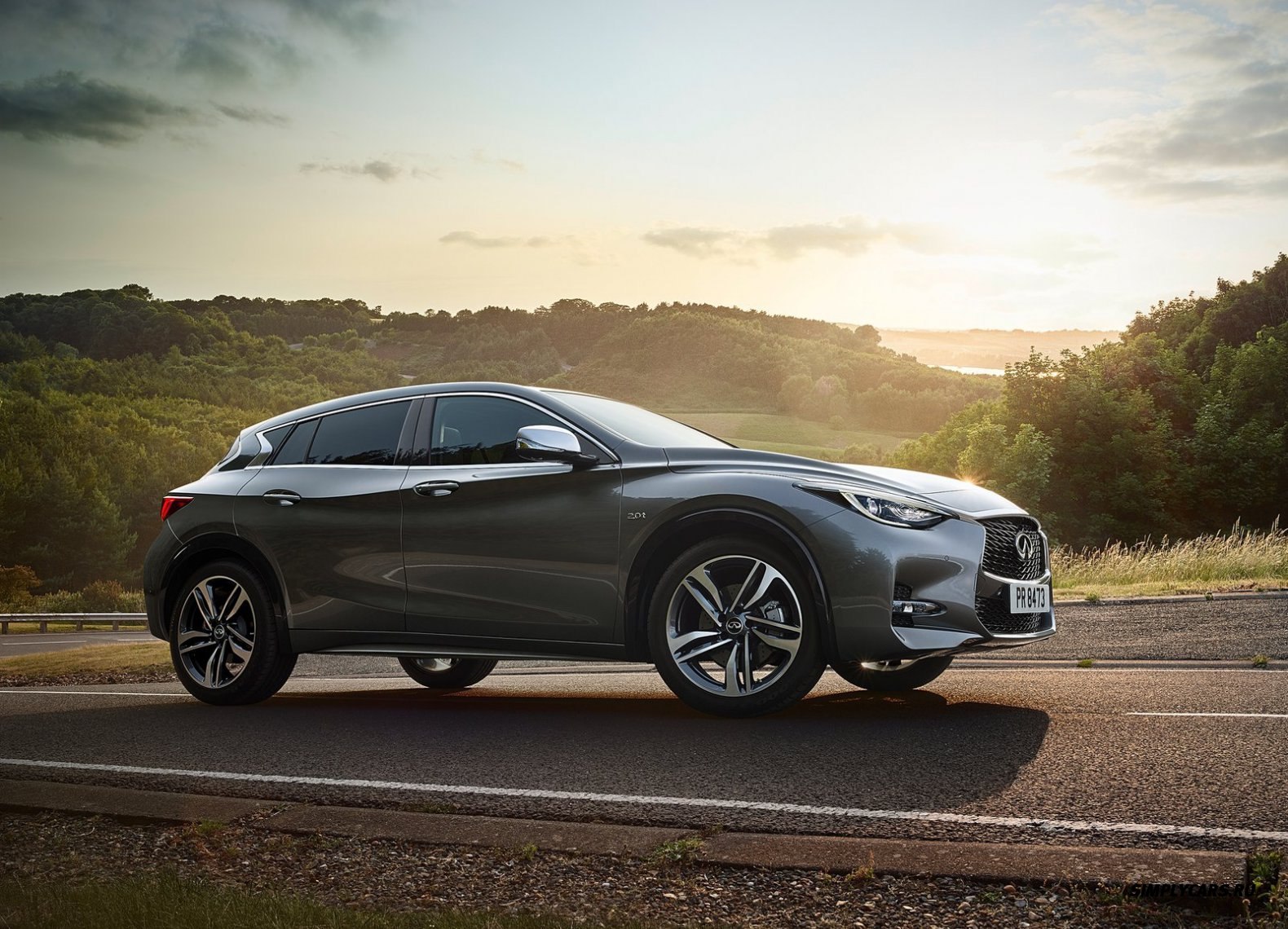 Infiniti q30 2020