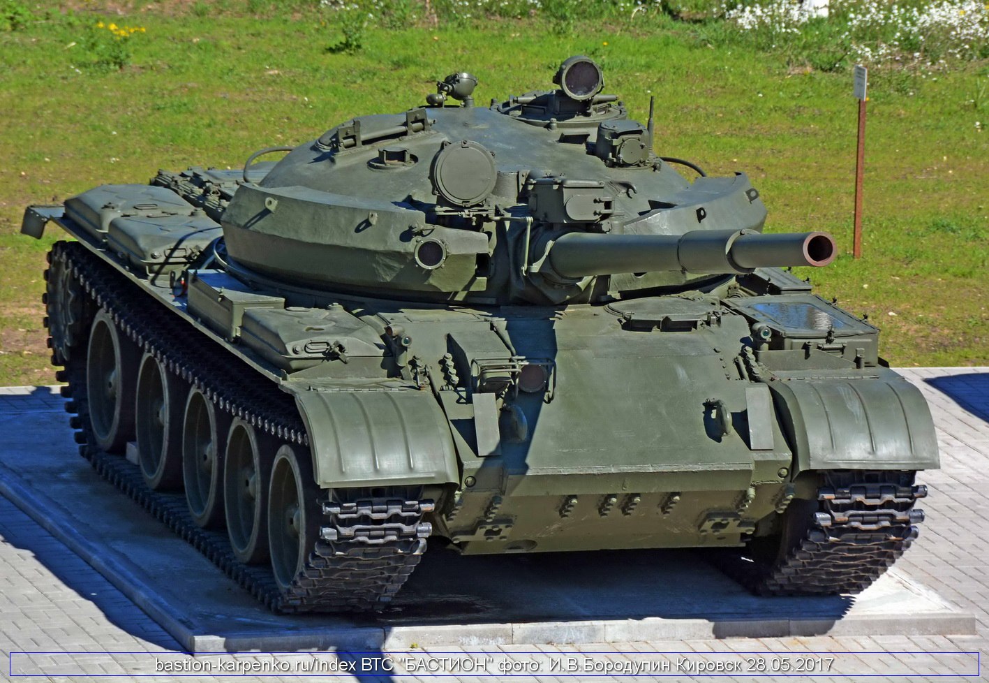 танк т-62. т 62 средний танк танки. т62б3. т-62 на украине. танк т-62м.