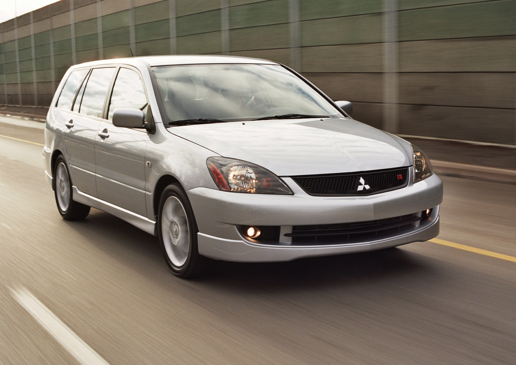 Лансер 2006. Mitsubishi Lancer 2006. Митсубиси Лансер 2006. Мицубиси ланцер 2006. Митсубиши Лансер Лансер 2006.