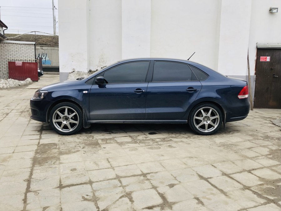 205/45 R17 VW Polo