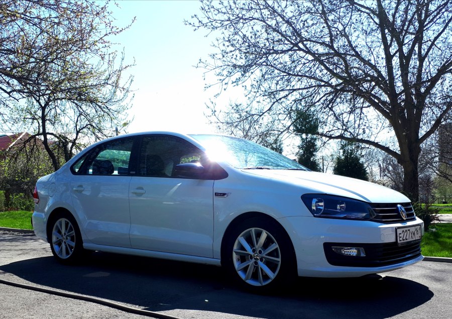 Volkswagen Polo sedan r16