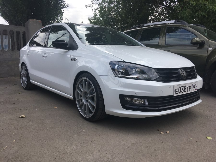 Polo sedan oz r16