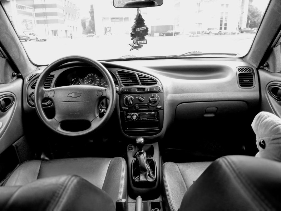 Chevrolet lanos салон