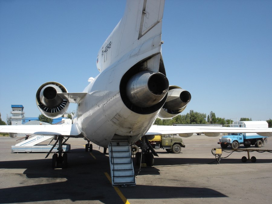 Як-42 пассажирский