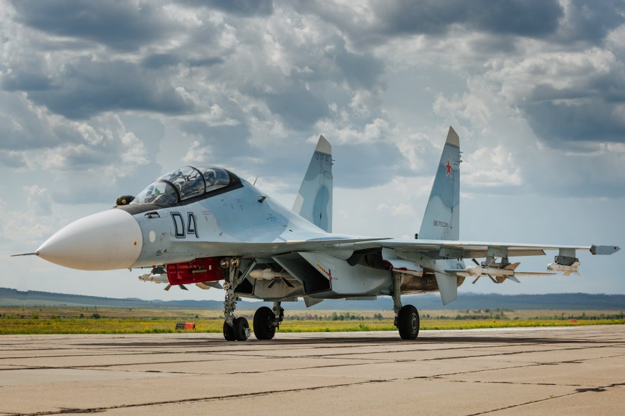 Истребитель Су-30