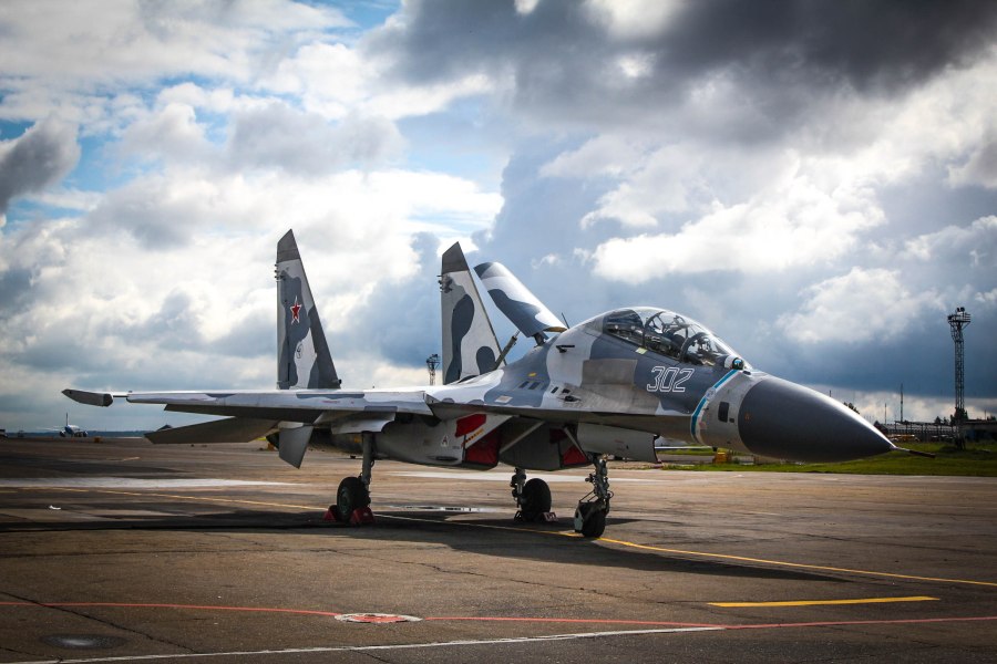 Су-27 двухдвигательный реактивный самолёт