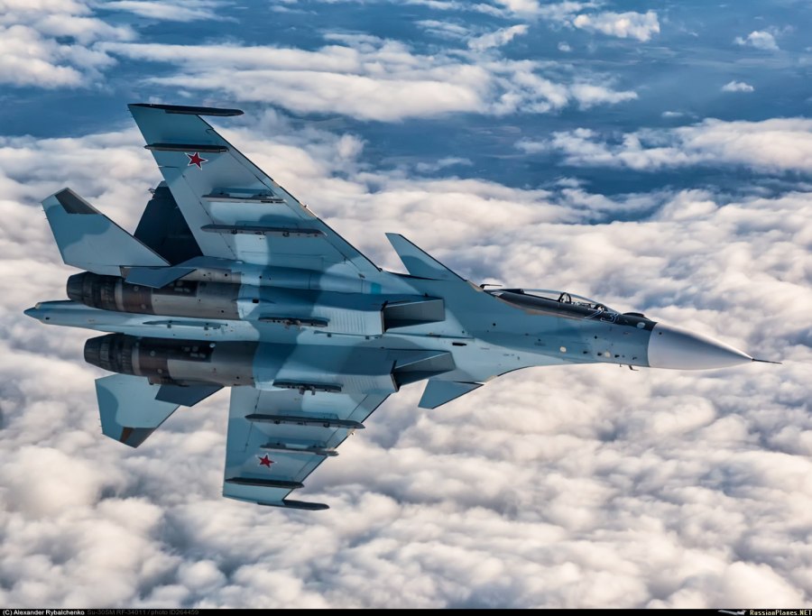 Истребитель Су-30