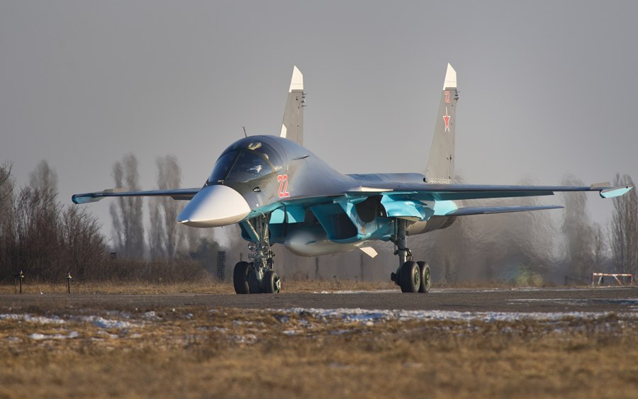 Фронтовой бомбардировщик Су-34