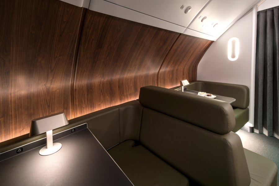Самолёт Airbus a380 салон