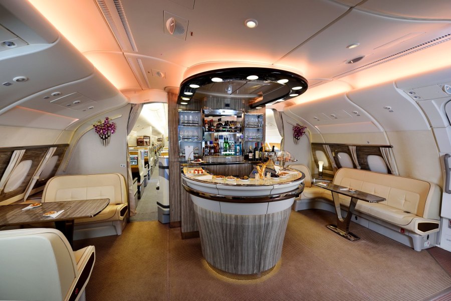 Эмиратес самолеты Аэробус а380