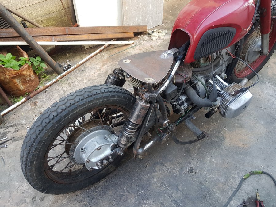 Bobber мотоцикл Урал