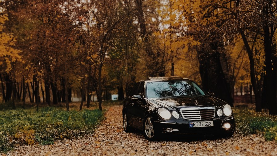 Мерседес-Бенц e350