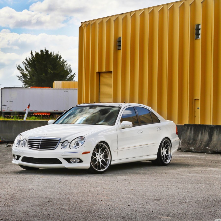 Mercedes e63 AMG w211
