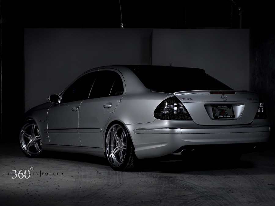 Мерседес w211 5.5 Kompressor черный