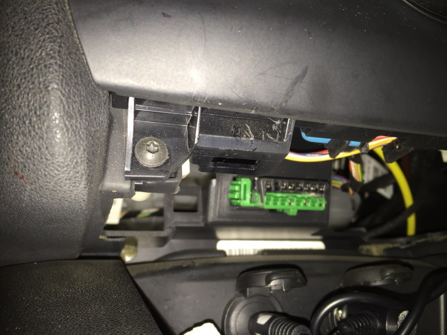 OBD разъем Пежо 308