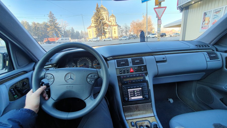 Мерседес е 280 1994 селектор