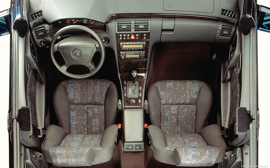 Mercedes Benz w210 универсал салон