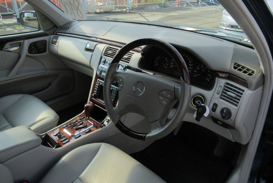 Мерседес w210 комплектация Элеганс