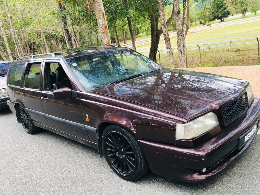 Volvo 850 черная