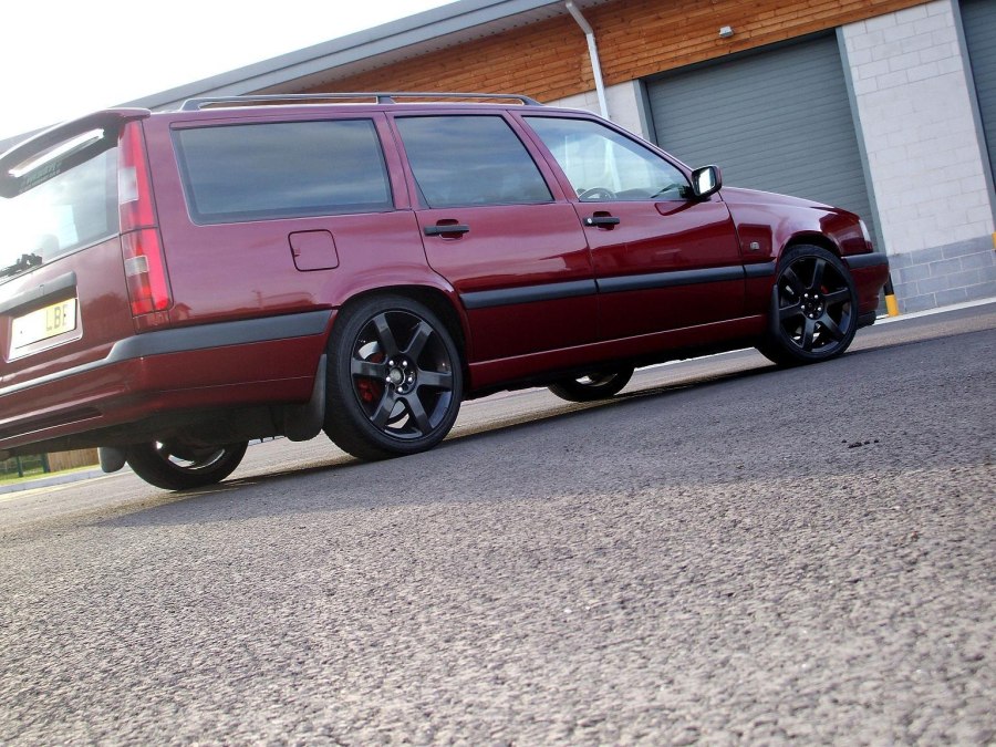 Volvo 850 v8