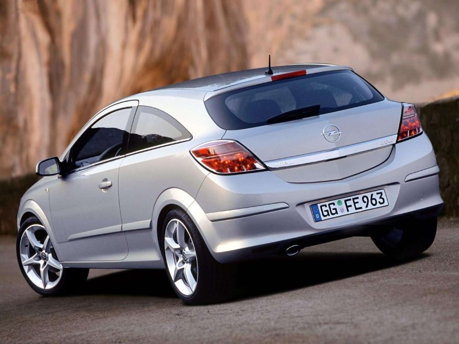 Опель Астра h 1.6 GTC