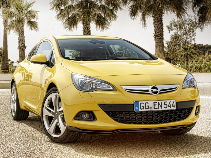 Opel Astra GTC 2011