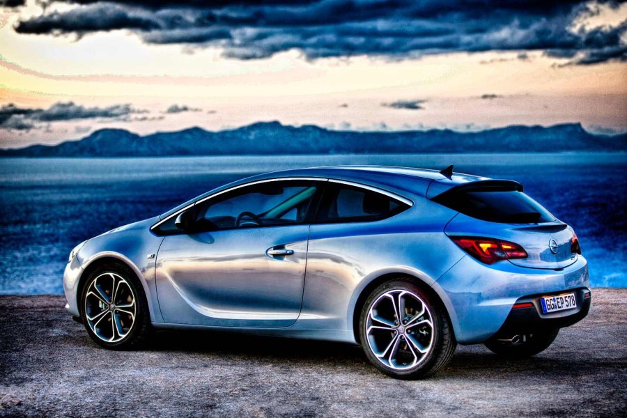 Opel Astra GTC 2016