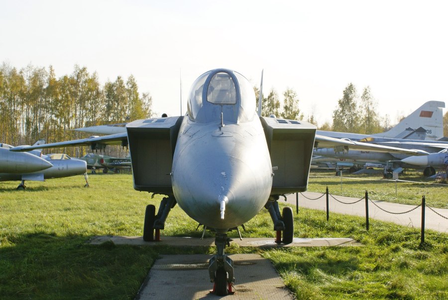 Intercept the mig-21