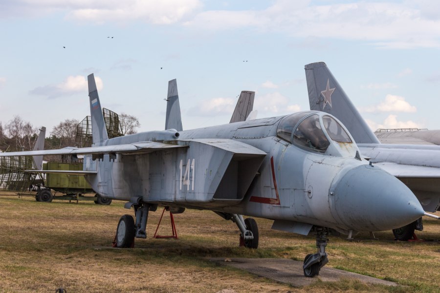 Як-38 вар Тандер