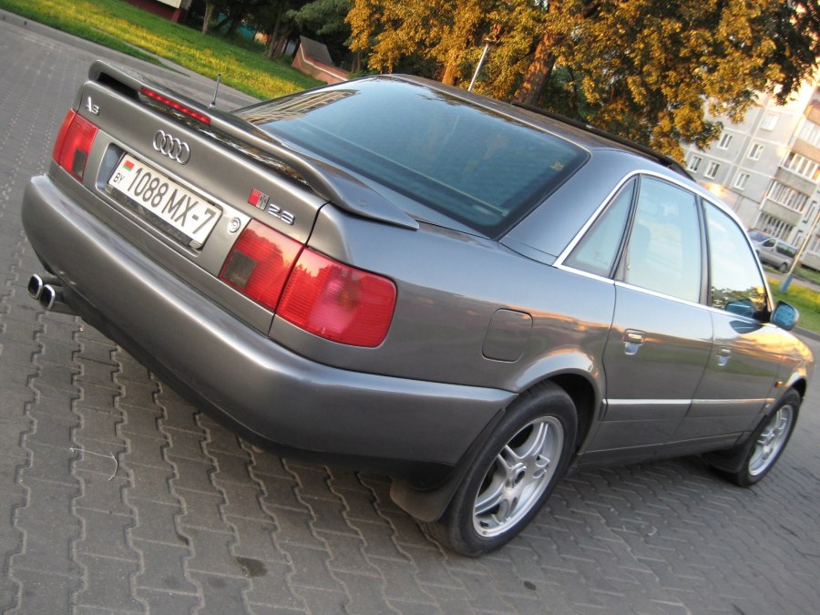 Audi 100 c4 2.2