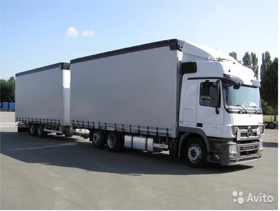 Volvo VNL 860 С прицепом