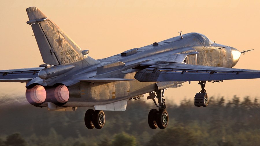 Российский самолет Су 24