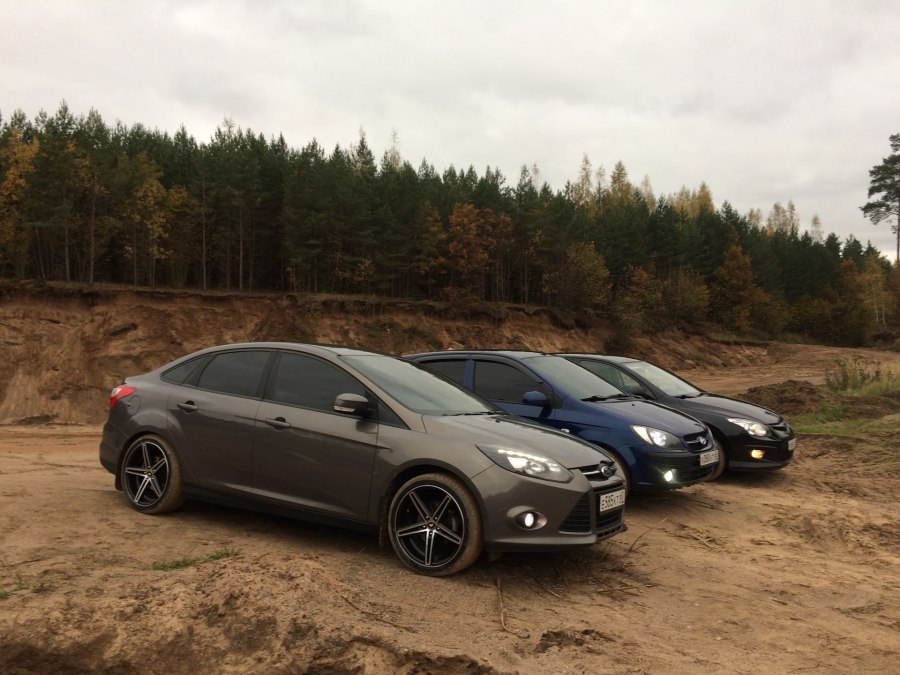 Ford Focus 3 sedan Lunar Sky