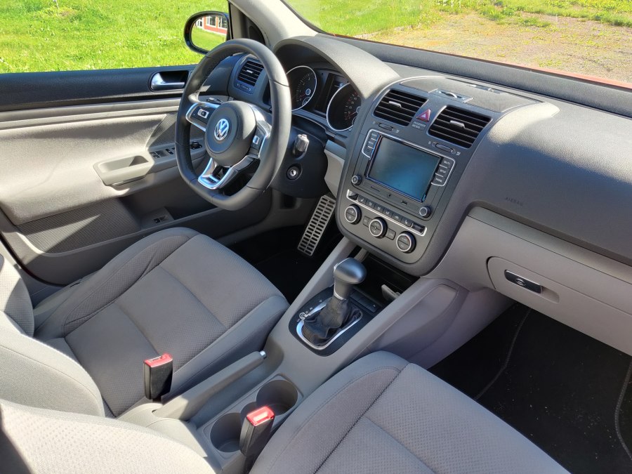 Volkswagen Golf mk5 салон