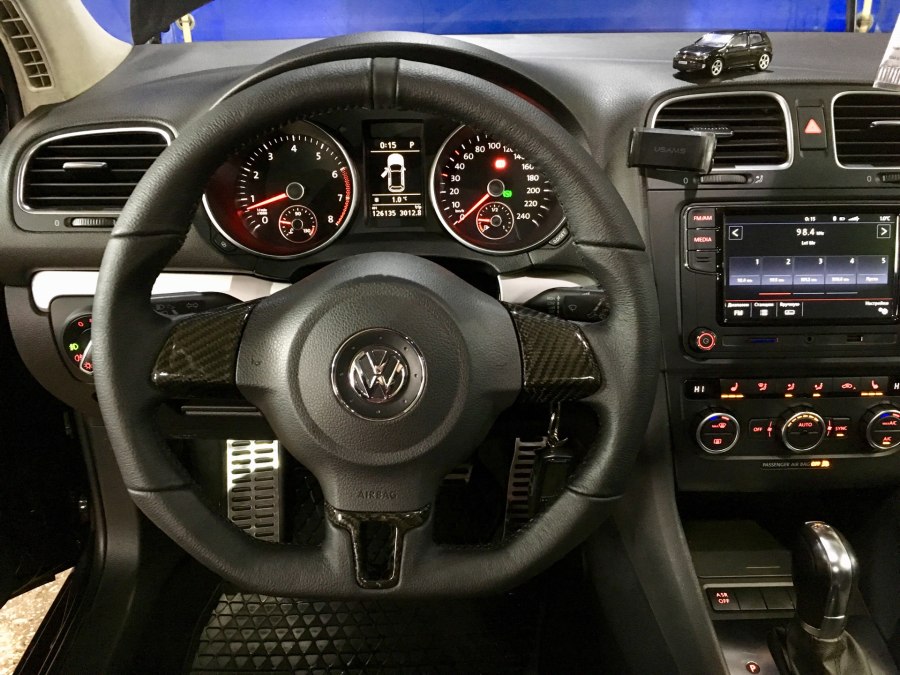 Руль VW Golf 6 GTI