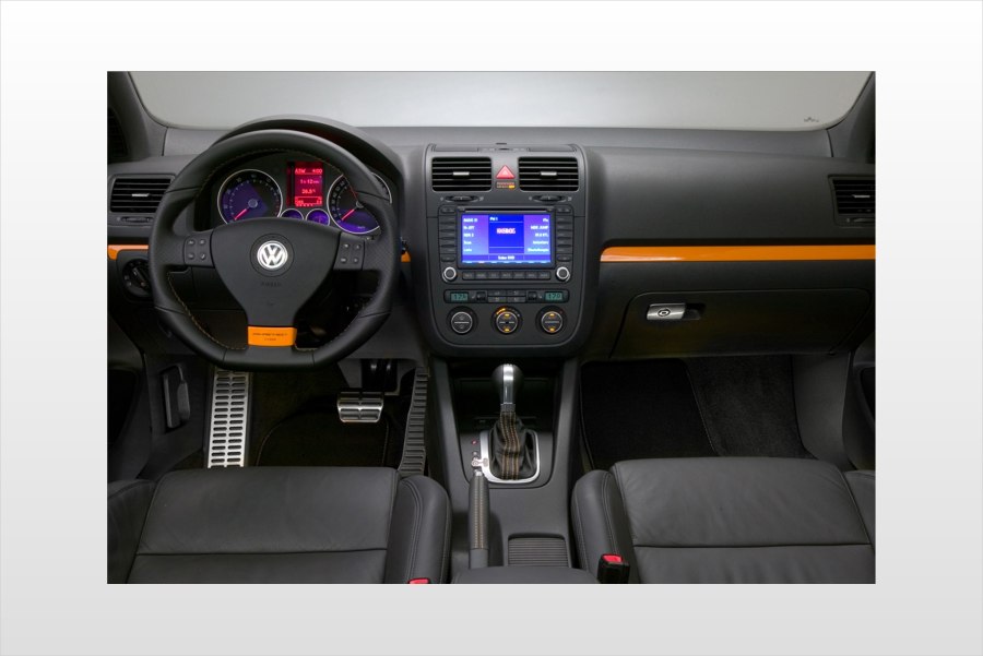 Volkswagen Golf GTI 2007 салон