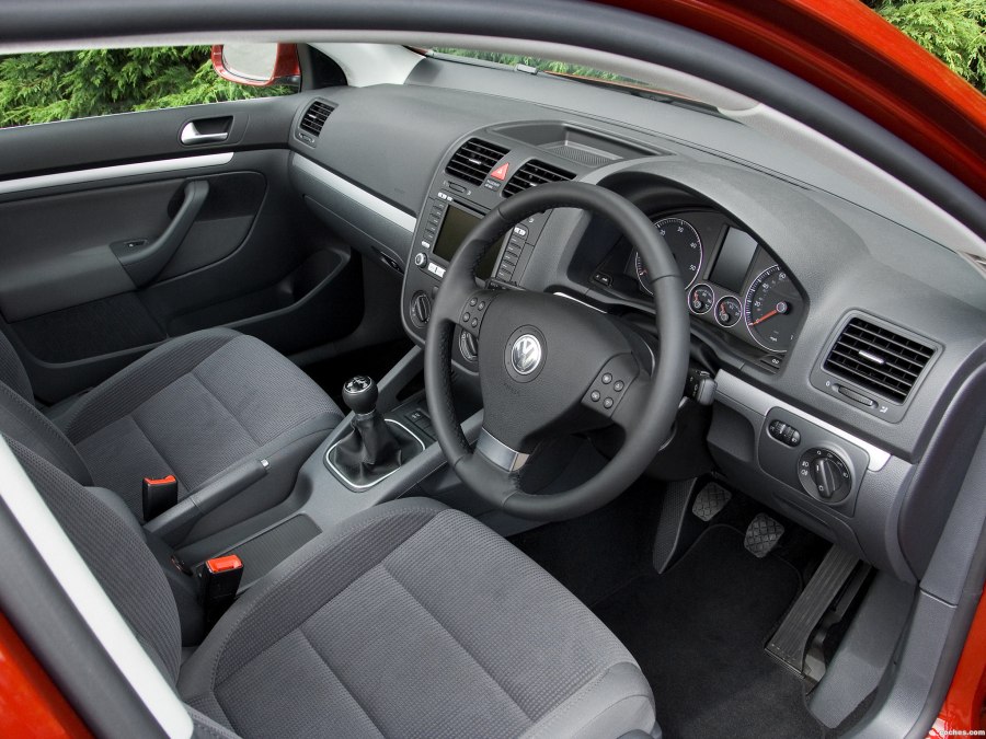 Volkswagen Golf 2007 салон