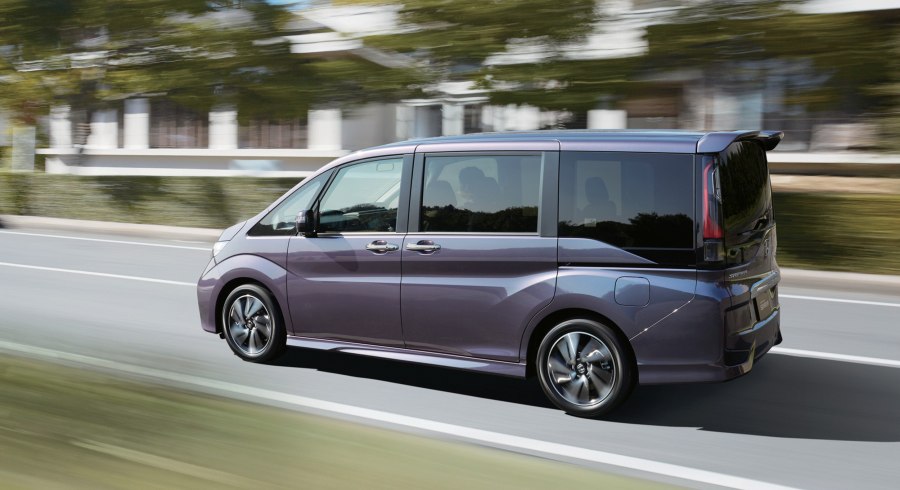 Honda минивэн Stepwgn