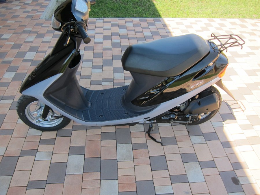 Мопед Honda Dio 27