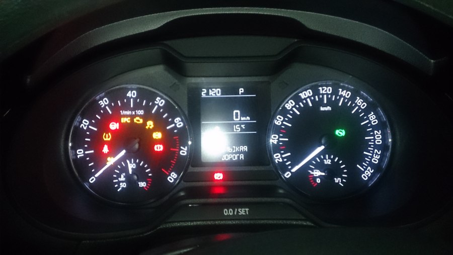 Skoda RS приборная панель