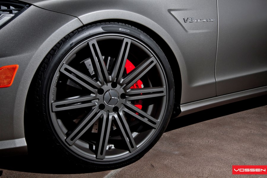 Ауди s5 Vossen черная