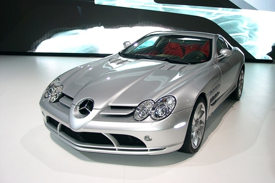Mercedes SLR 500