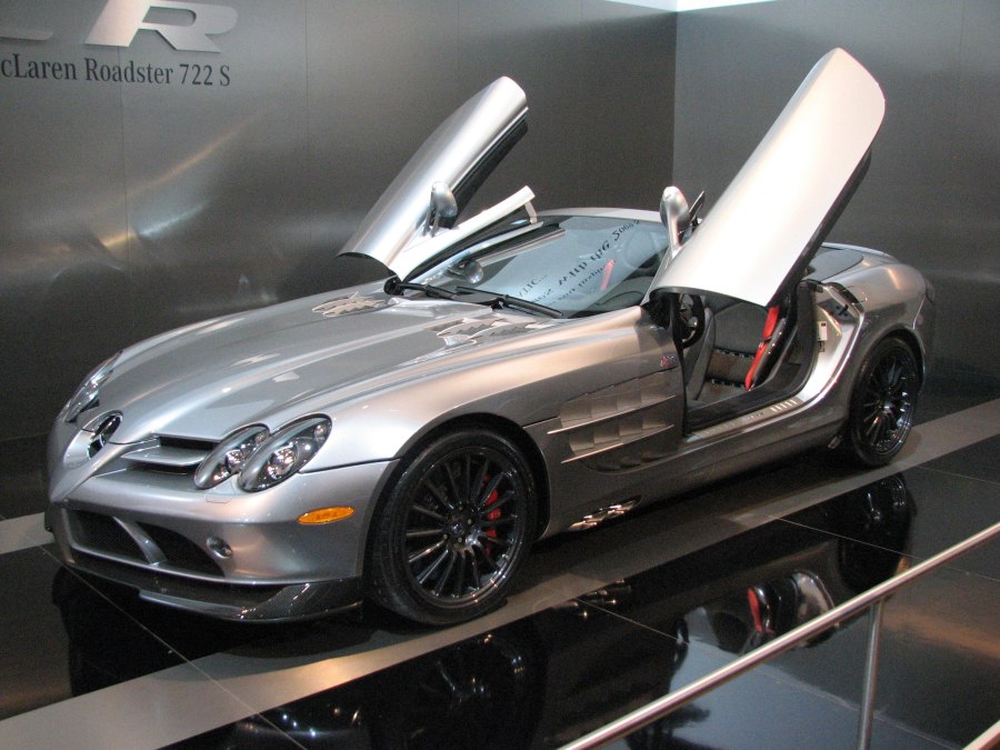 Mercedes-Benz SLR MCLAREN 2003