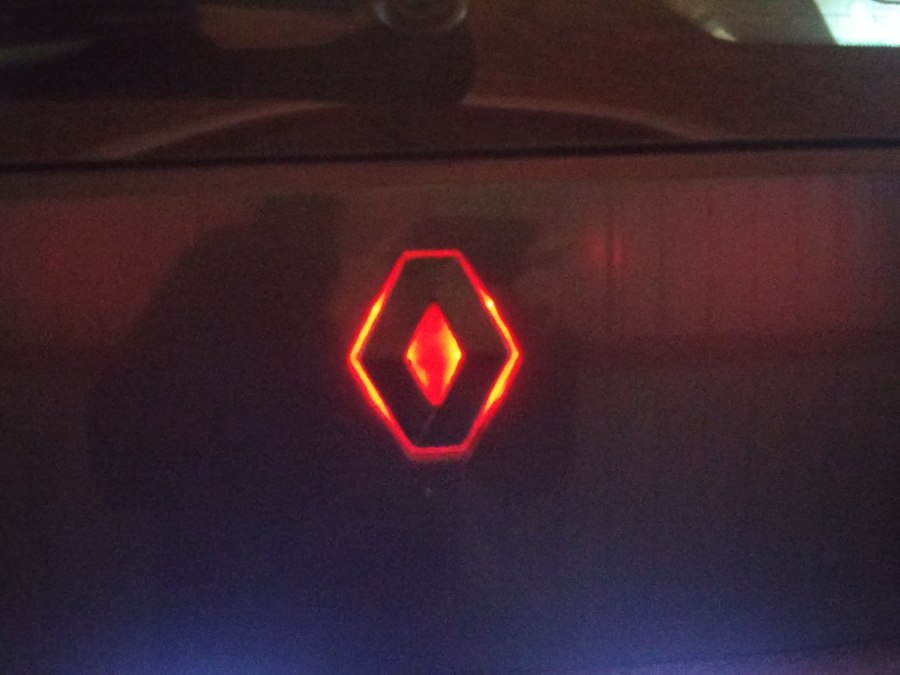 Значок Renault 2005