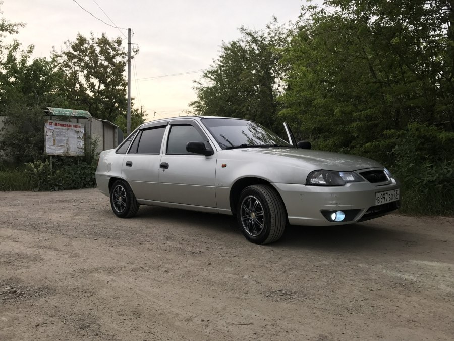 Daewoo Nexia 195/50 r15