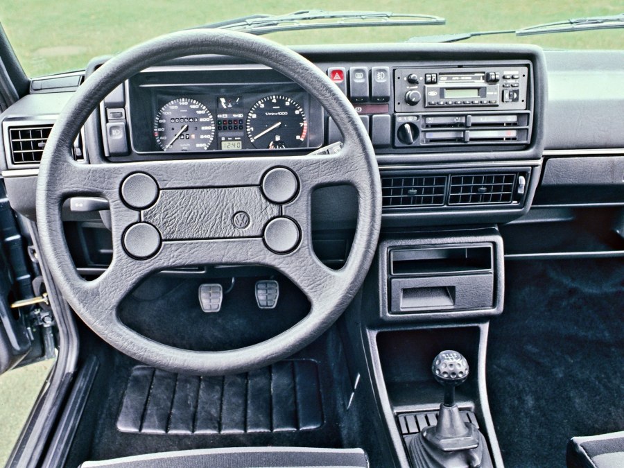 VW Golf mk1 GTI салон