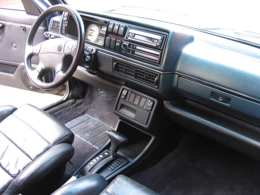 Golf GTI 1986 салон