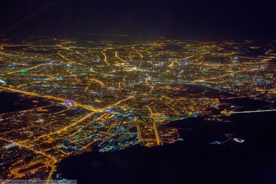 Санкт-Петербург ночью из космоса