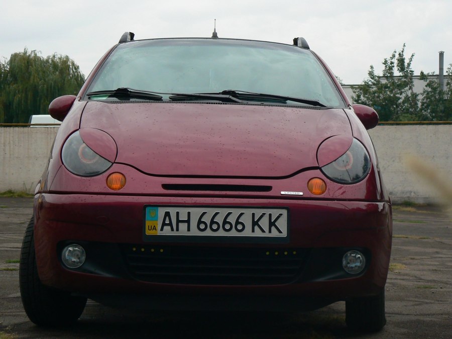Matiz Daewoo с ресницами