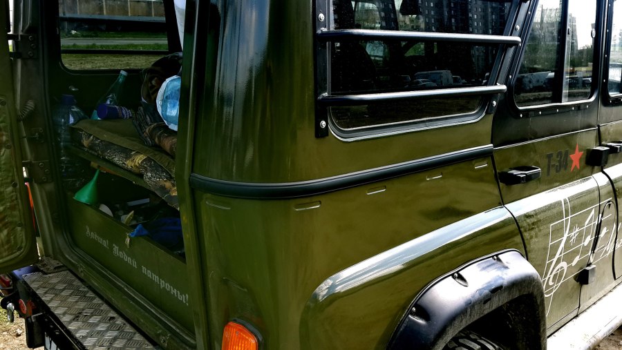 УАЗ Хантер в цвете хаки 303